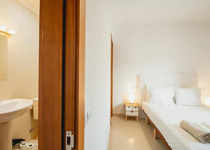 Willa Stylish 6 Bedroom Princesa - Hot Tub - Heated Pool - Near & Waterparks *