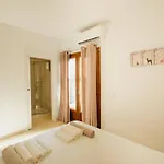 Villa Stylish 6 Bedroom Princesa - Hot Tub - Heated Pool - Near & Waterparks *