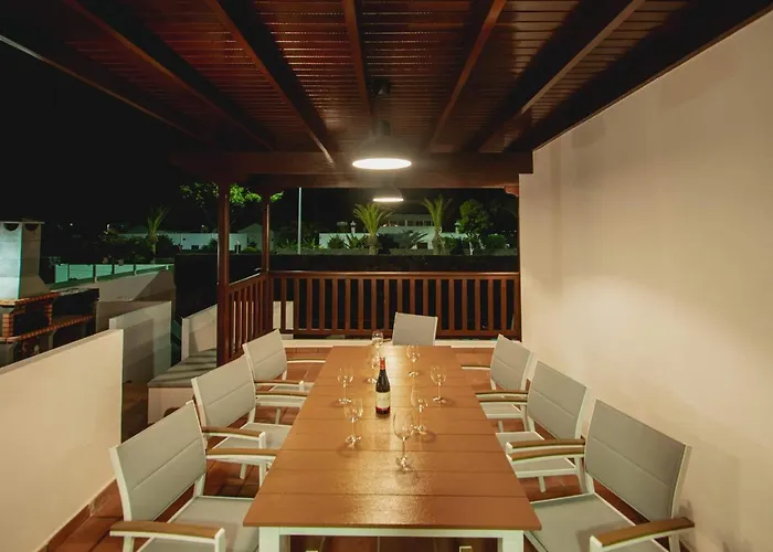 Stylish 6 Bedroom Princesa - Hot Tub - Heated Pool - Near & Waterparks וילה *