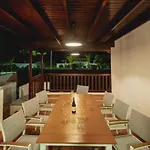 Stylish 6 Bedroom Princesa - Hot Tub - Heated Pool - Near & Waterparks Villa *