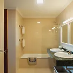 Stylish 6 Bedroom Princesa - Hot Tub - Heated Pool - Near & Waterparks *