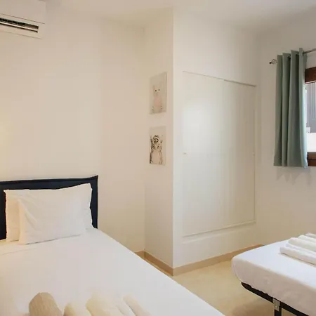 Stylish 6 Bedroom Princesa - Hot Tub - Heated Pool - Near & Waterparks * Playa Blanca